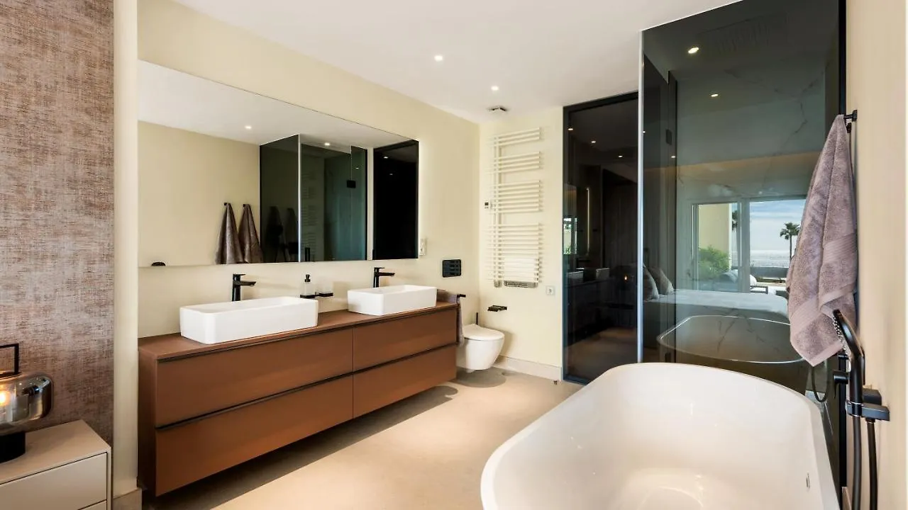 Frontline Luxury 10 Mins From Puerto Banus Rdr303 Apartment Estepona
